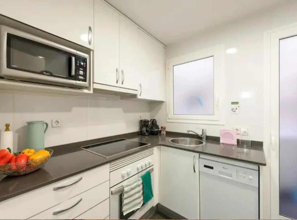 Ramblas Rentals Unique & Spacious Flat 4Br Terrace 20M Ramblas Barcelona