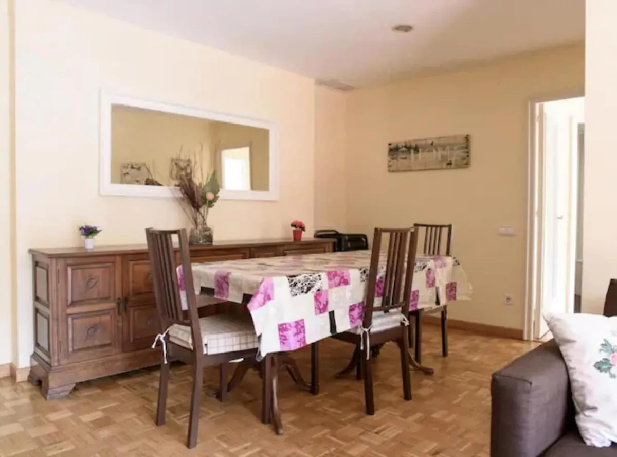 Apartment Ramblas Rentals Unique & Spacious Flat 4Br Terrace 20M Ramblas Barcelona